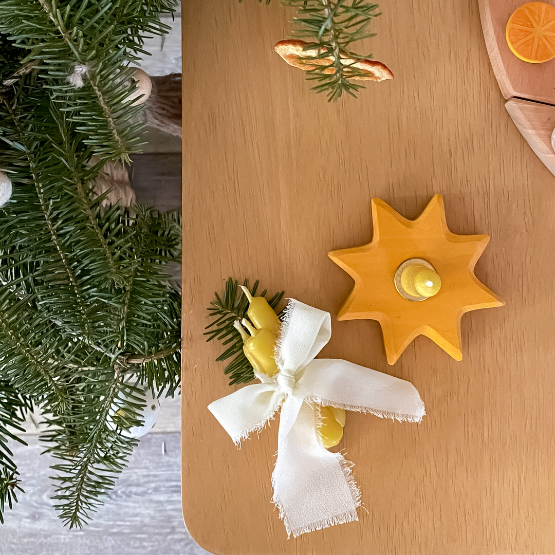 Handmade Holiday: Hand Dipped Beeswax Candles