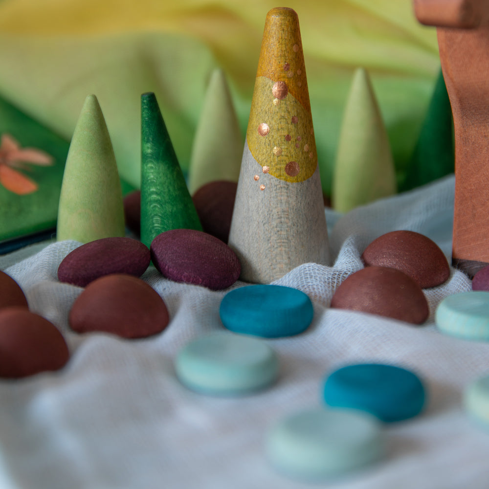 Small wooden pieces from the Grapat Hrokur collaboration, for open ended pretend play.