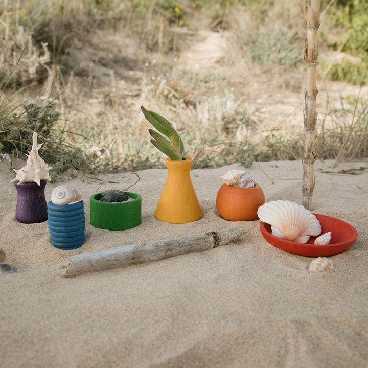 Grapat Pots collection in the sand