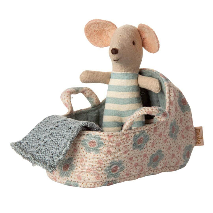 Maileg Baby Mouse Carry Cot in blue a floral baby carriage with a gray blanket on a white background. Bella Luna Toys