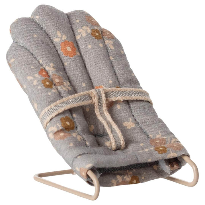 Maileg Babysitter Chair for Baby Mice in gray floral – Bella Luna Toys