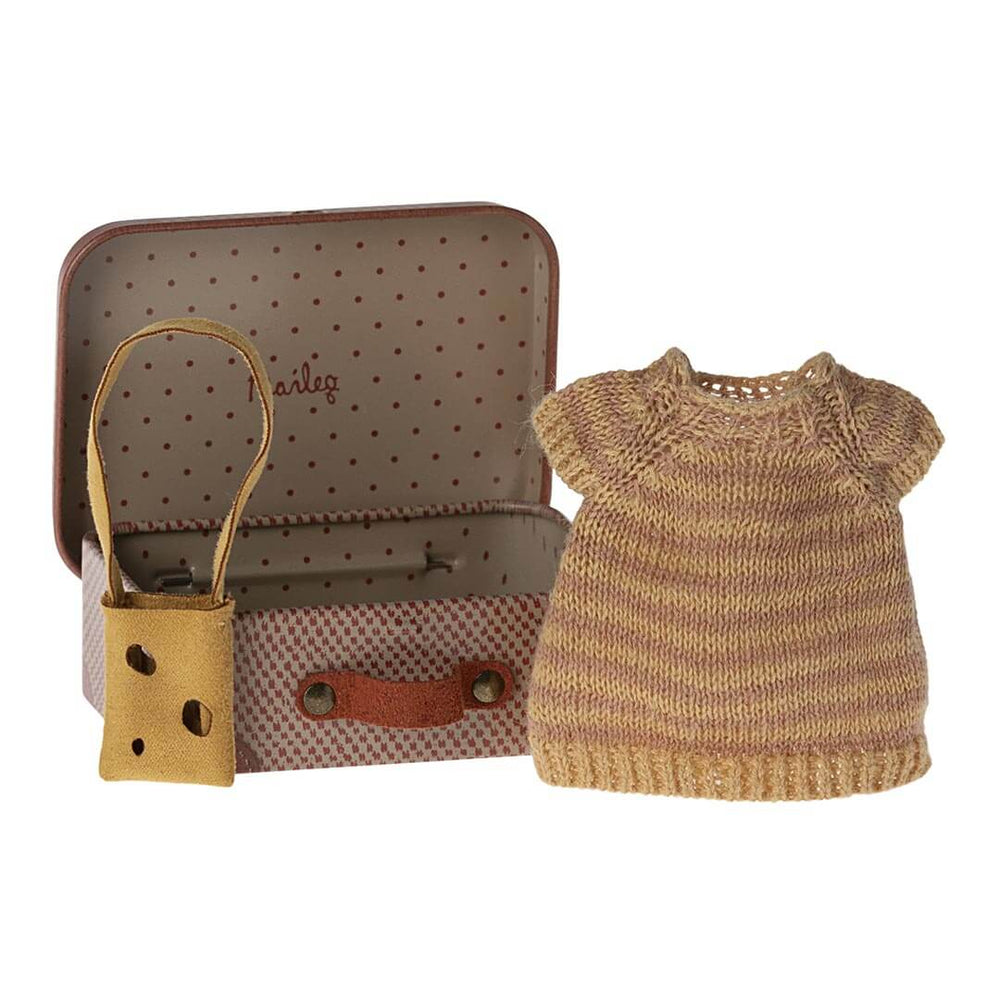 Knitted Dress and Bag in Suitcase for Big Sister Mouse with suitcase open