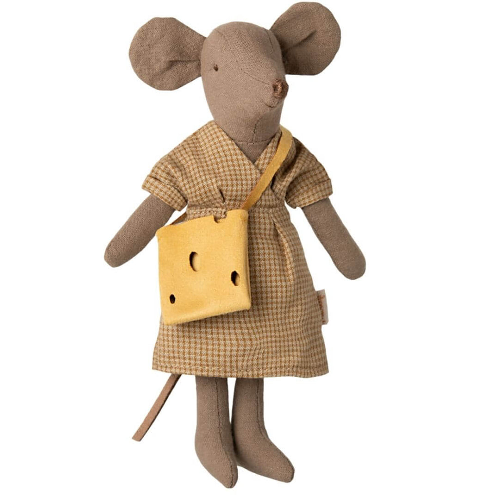 maileg-light-brown-mom-