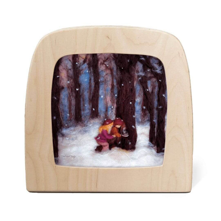 Toverlux Lamp Transparency – “Winter Discoveries” by Het Wol Feetje, from the Winter Collection. Two children exploring a snowy forest, surrounded by tall trees and soft falling snow - Bella Luna Toys