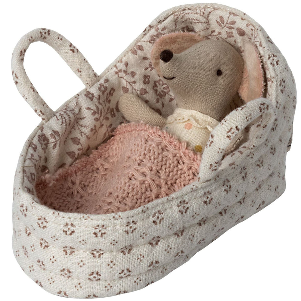 Maileg - Carry cot, Baby mouse-mouse sleeping in cot- - Bella Luna Toys