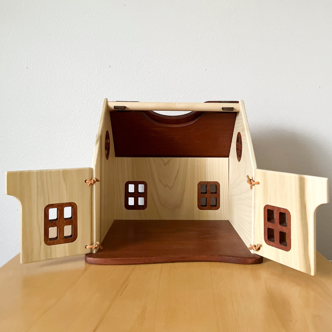 Thimbleberry Cottage - Classic Wooden Dollhouse